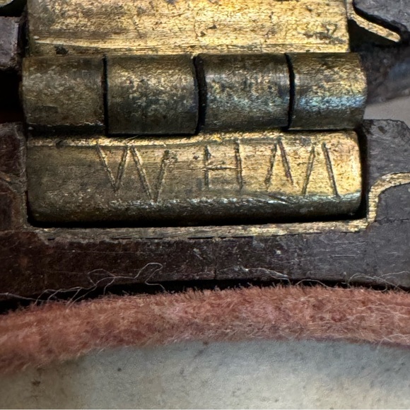 Antique 1856 S. Speck/H. Halverson Wooden Photograph Genuine Union Case Hinged - Picture 11 of 16